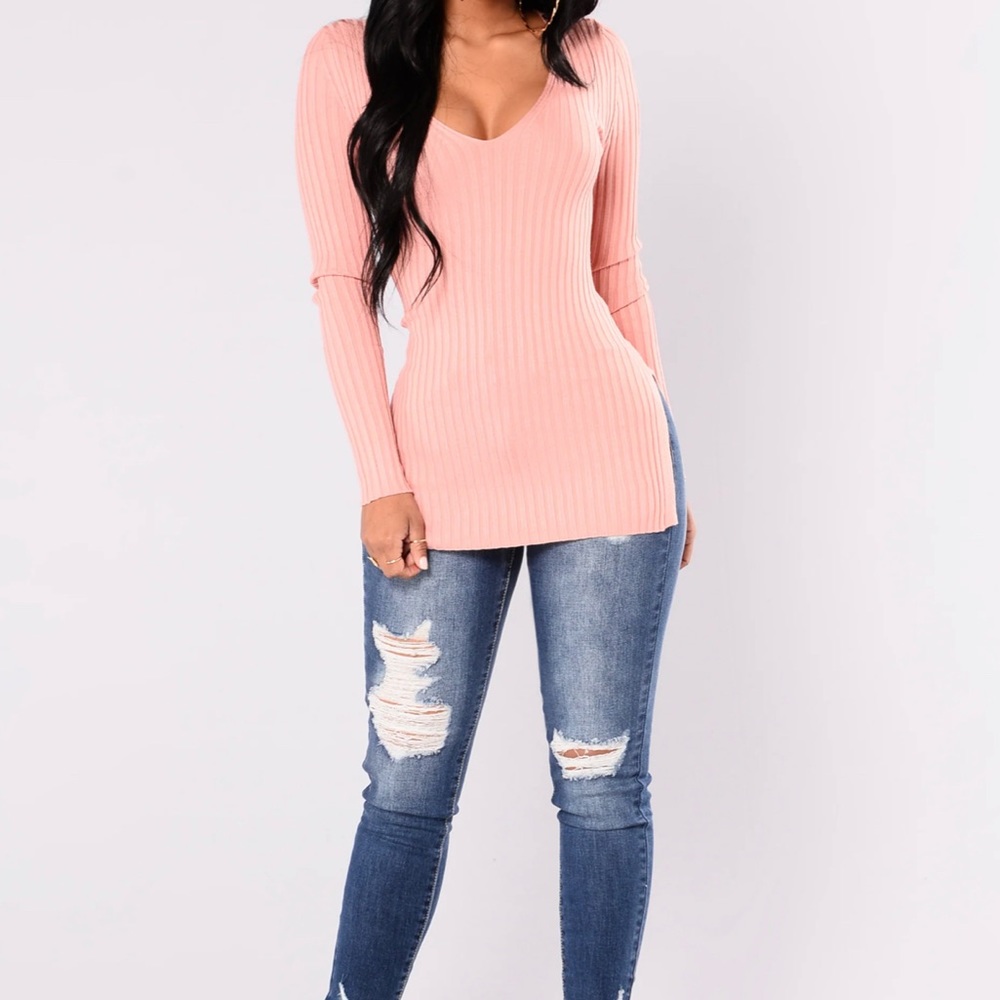 Small FashionNova double slit shirt